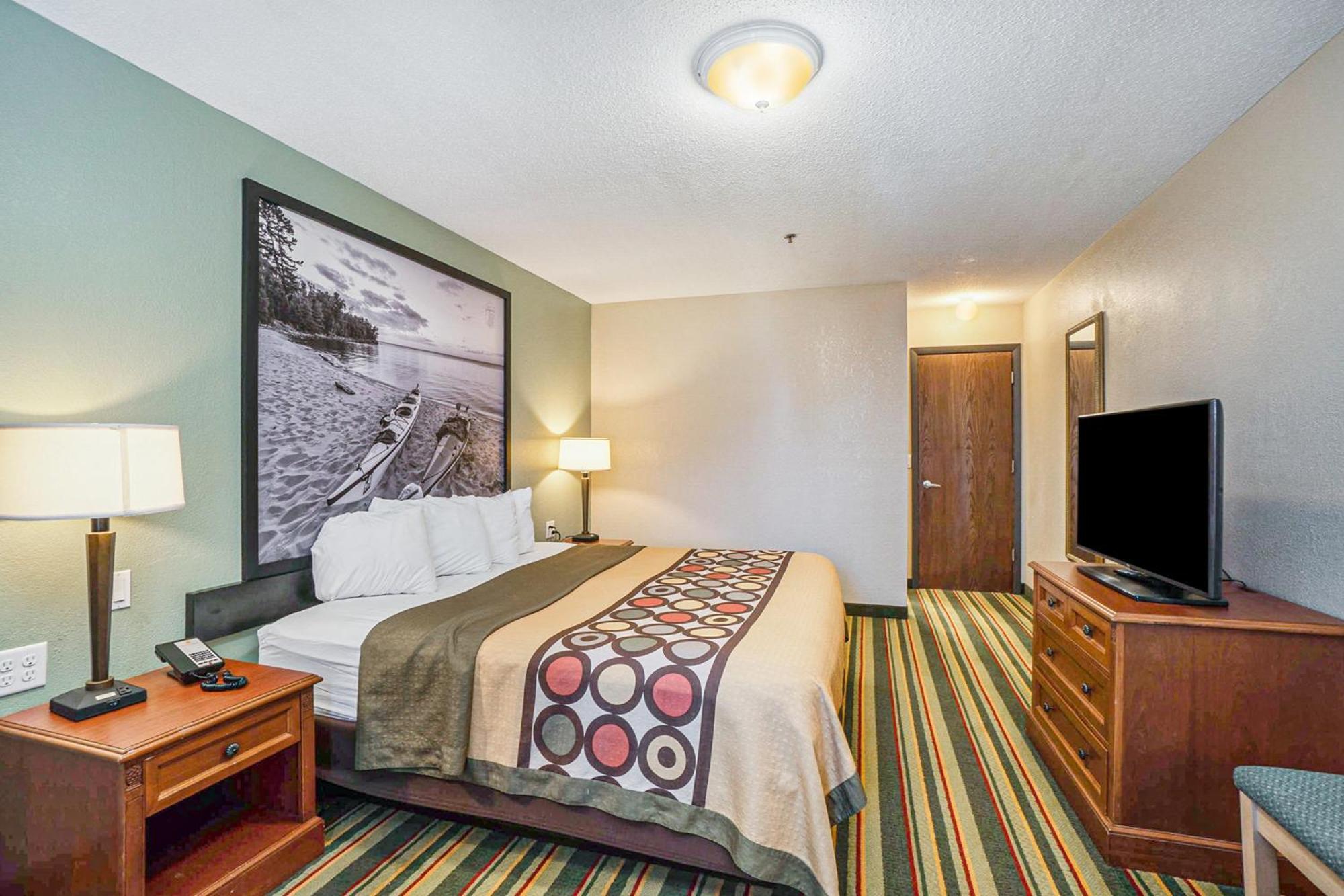 Super 8 By Wyndham Mt. Pleasant Hotell Mount Pleasant Exteriör bild