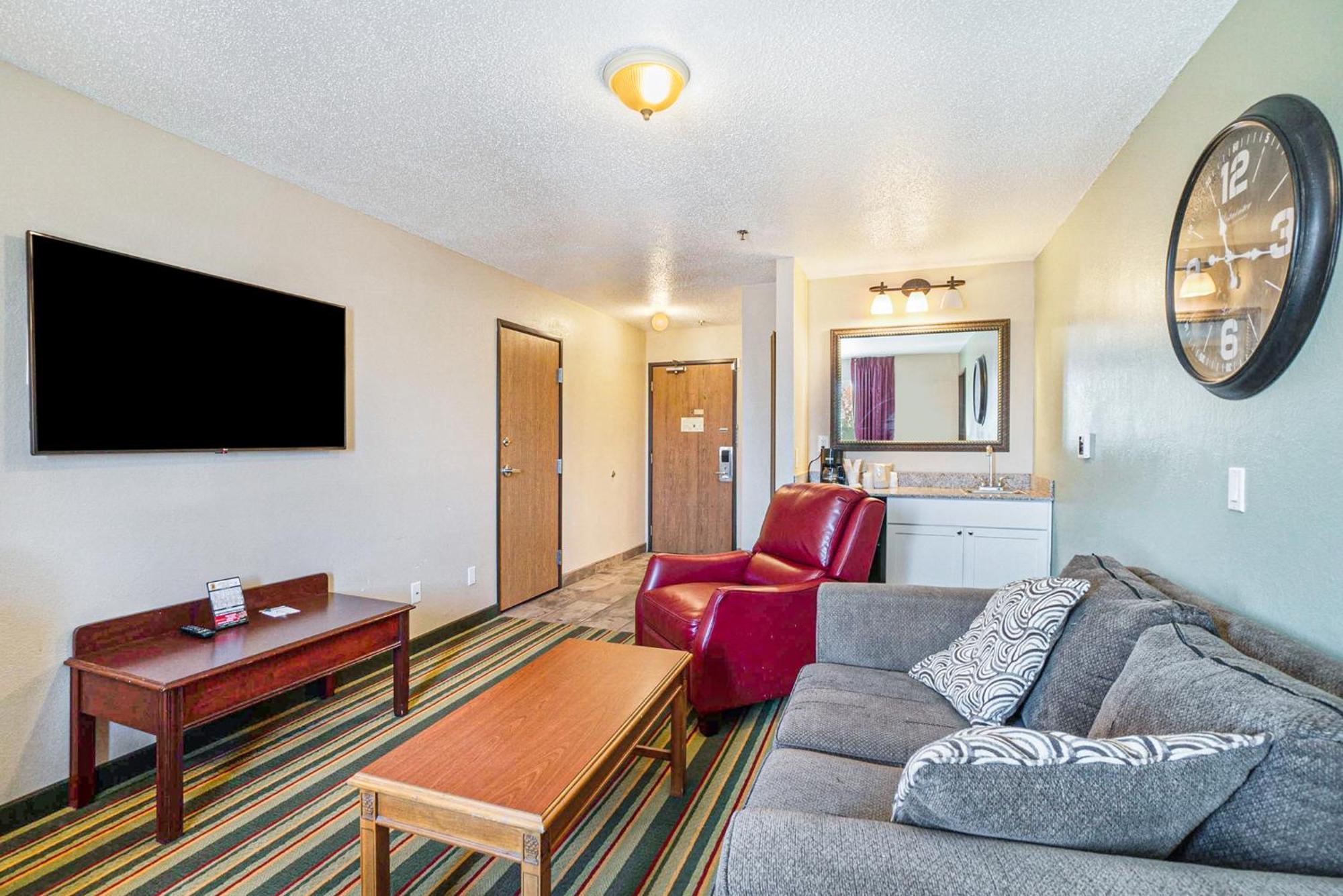 Super 8 By Wyndham Mt. Pleasant Hotell Mount Pleasant Exteriör bild