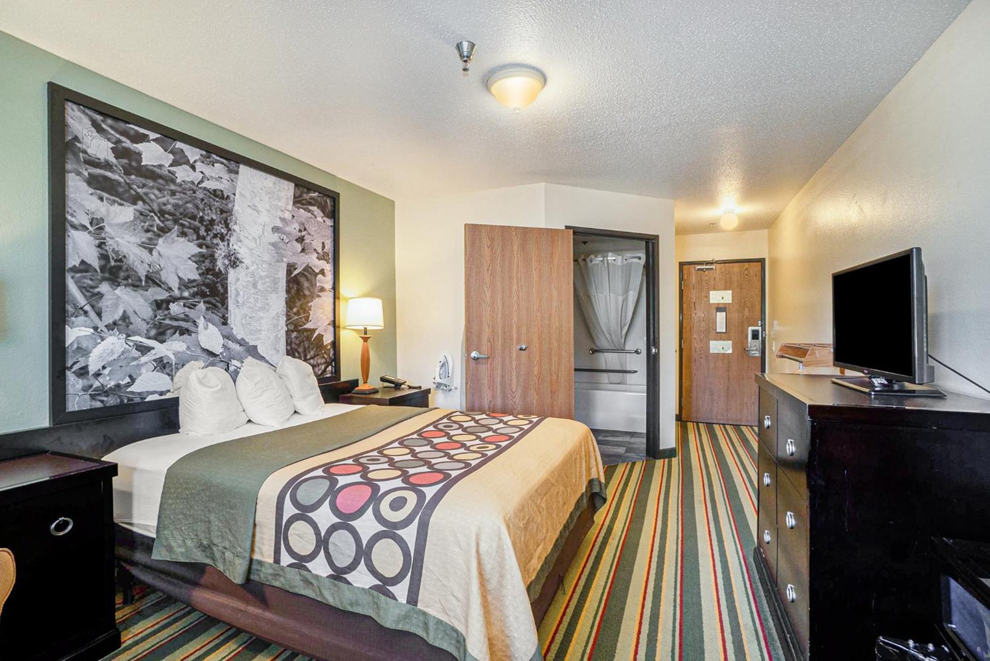 Super 8 By Wyndham Mt. Pleasant Hotell Mount Pleasant Exteriör bild
