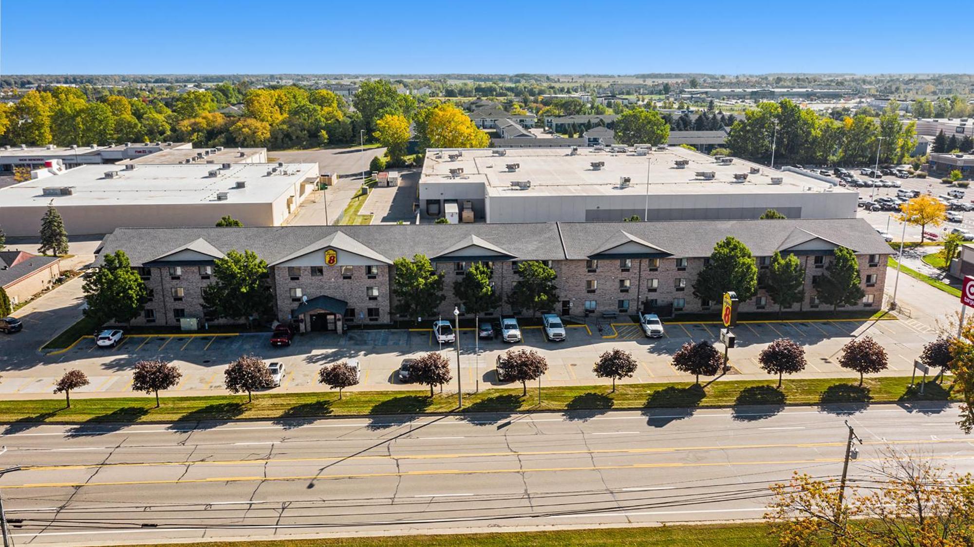 Super 8 By Wyndham Mt. Pleasant Hotell Mount Pleasant Exteriör bild
